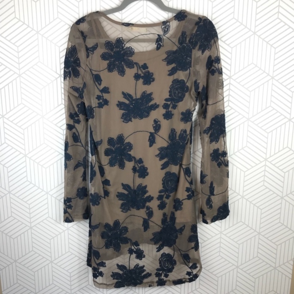 Tan/navy floral embroidered dress - Picture 2 of 2